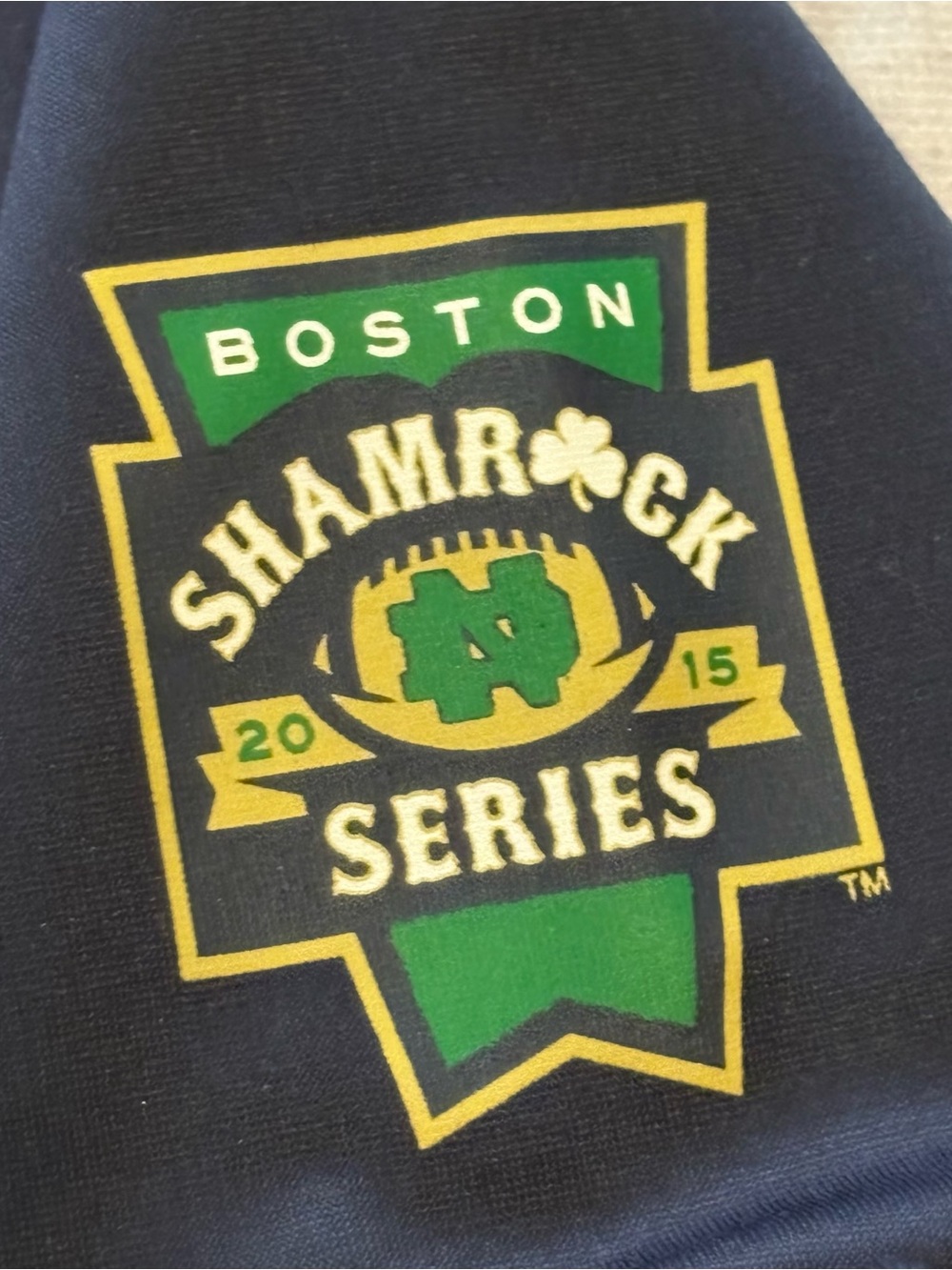 Notre Dame Fighting Irish Shamrock Series Under Armour Sweatshirt – Men’s Large
